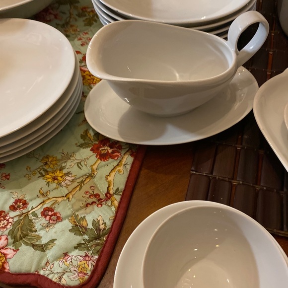 51 pc Hutschenreuther White China Flat Cream Soup Bowl Dinner Plate Tea Set - Picture 5 of 14